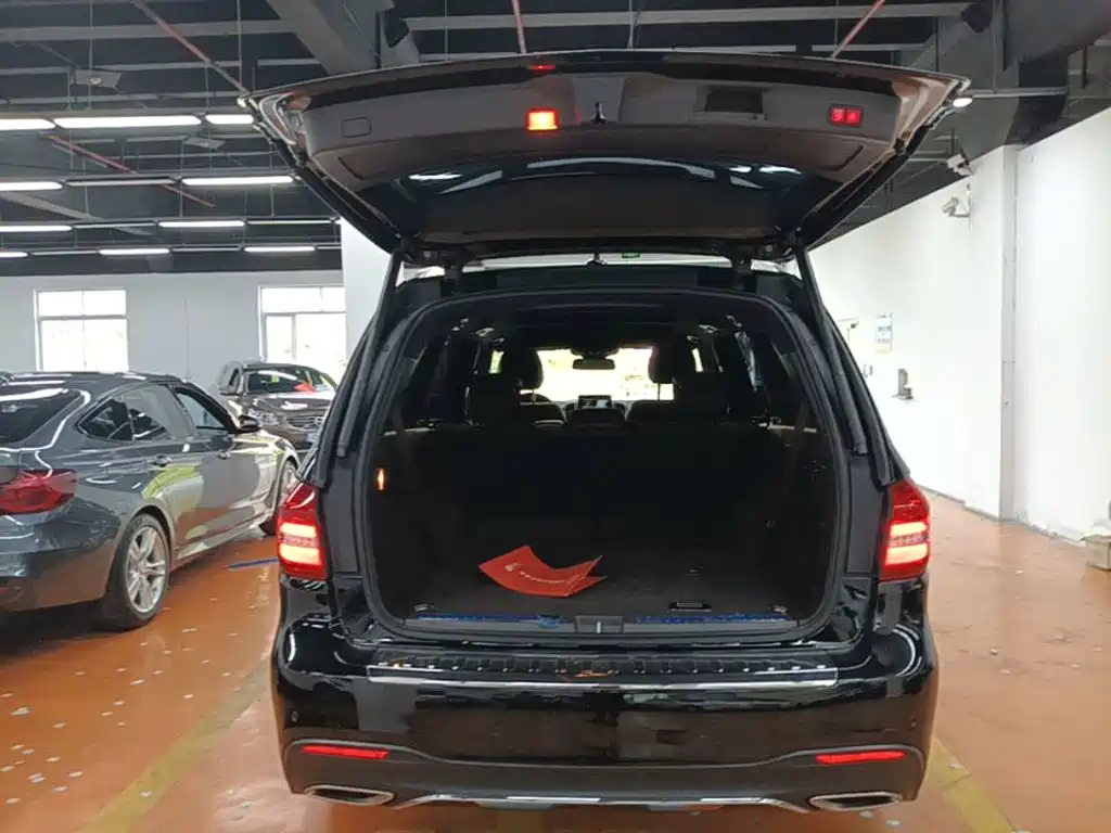 Mercedes-Benz GLS — миниатюра 19