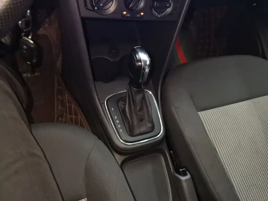 Volkswagen Polo — миниатюра 14