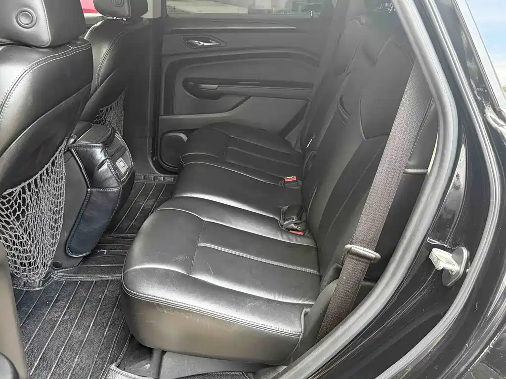 Cadillac SRX — миниатюра 7