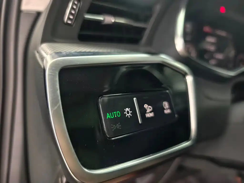 Audi A6L — миниатюра 23