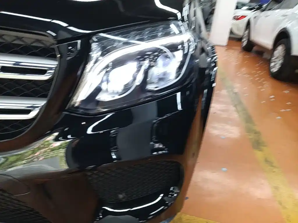 Mercedes-Benz GLS — миниатюра 24