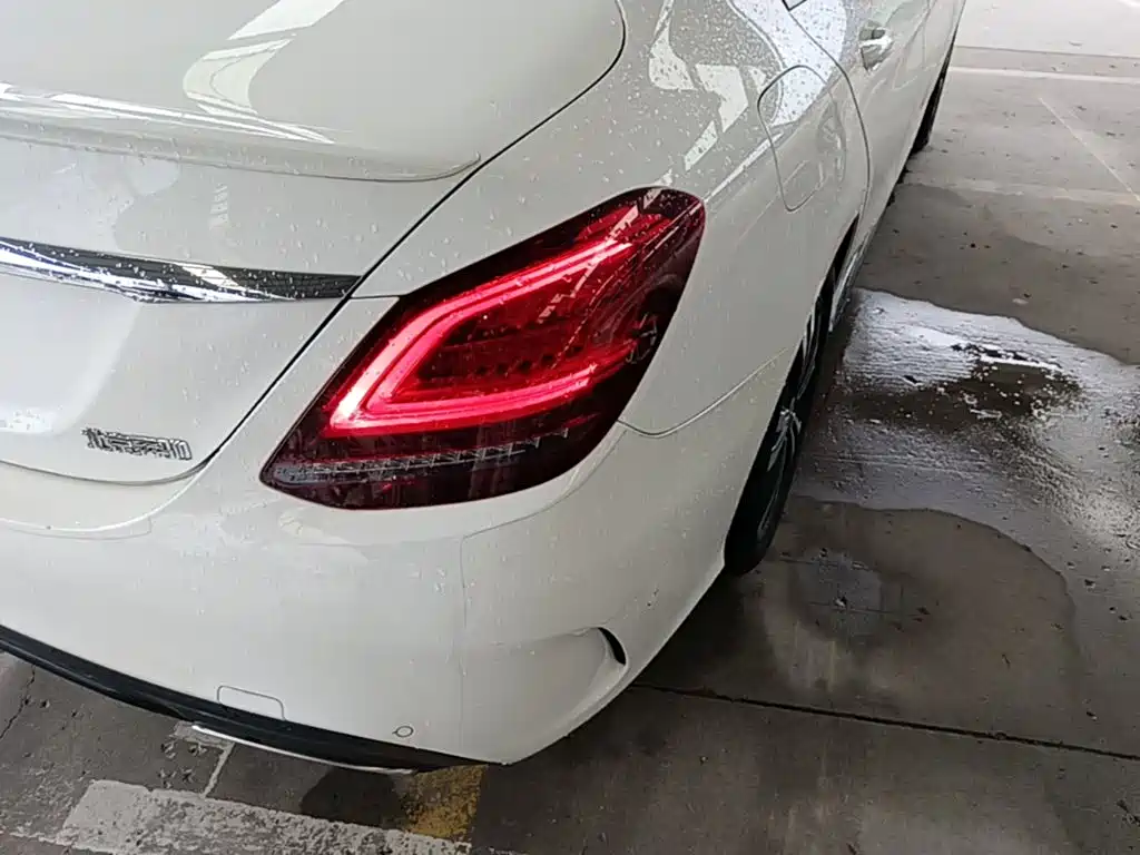 Mercedes-Benz C-Class — миниатюра 8