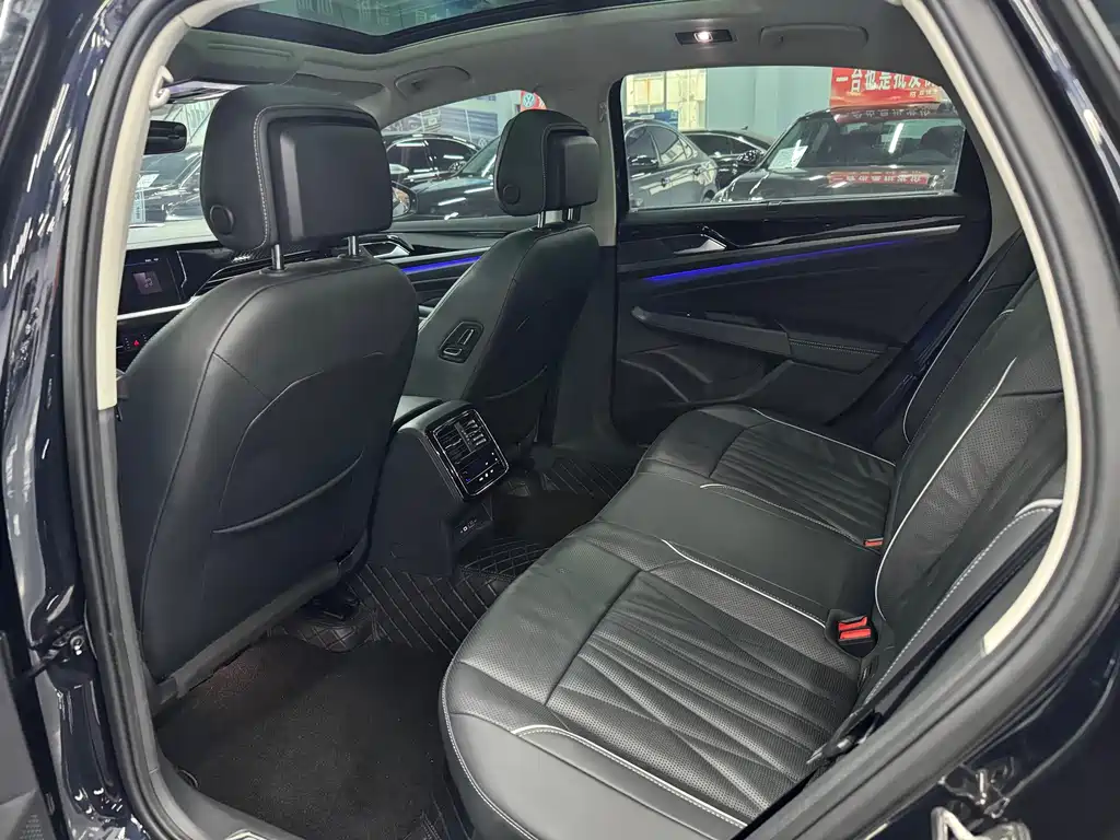 Volkswagen Passat — миниатюра 6