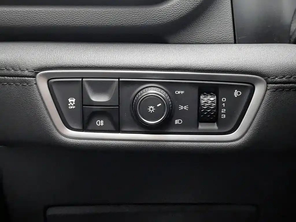 Baojun RS-5 — миниатюра 21