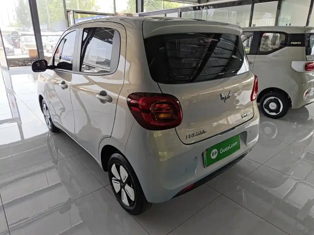 Wuling MINIEV — миниатюра 5
