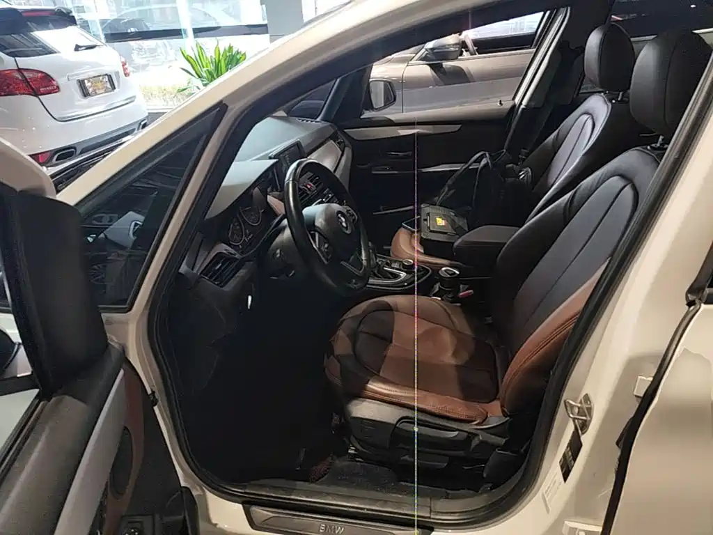 BMW 2 Series Gran Tourer — миниатюра 16