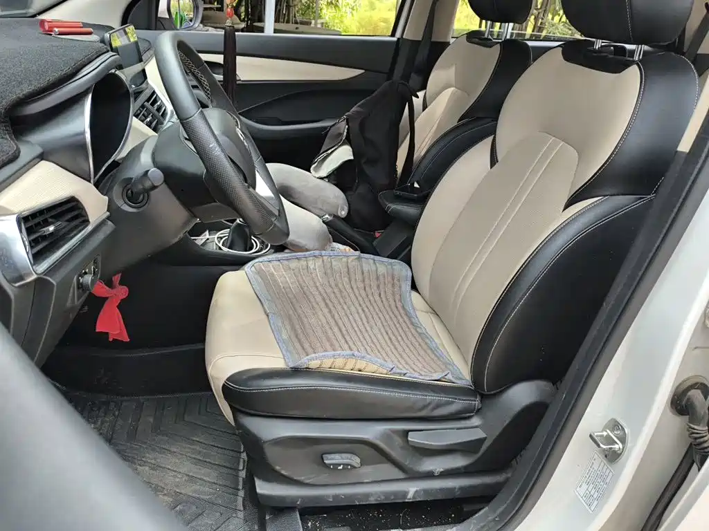 Baojun 360 — миниатюра 11