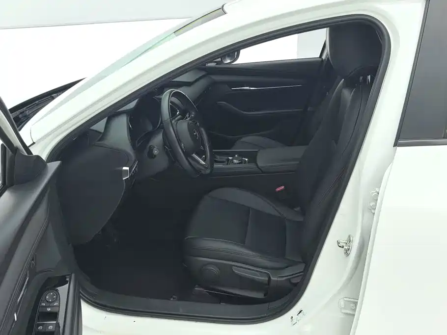 Mazda 3 Axela — миниатюра 9