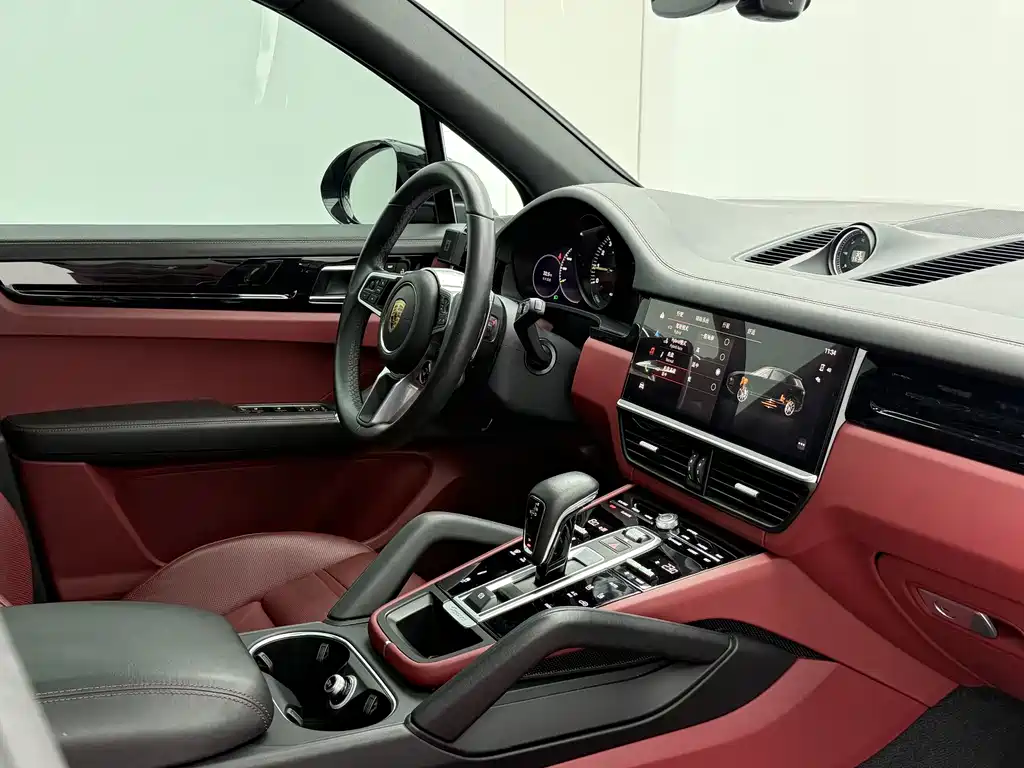 Porsche Cayenne Hybrid — миниатюра 14
