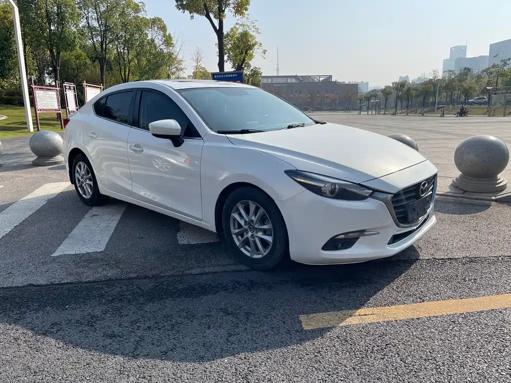 MAZDA 3 ANGKESAILA