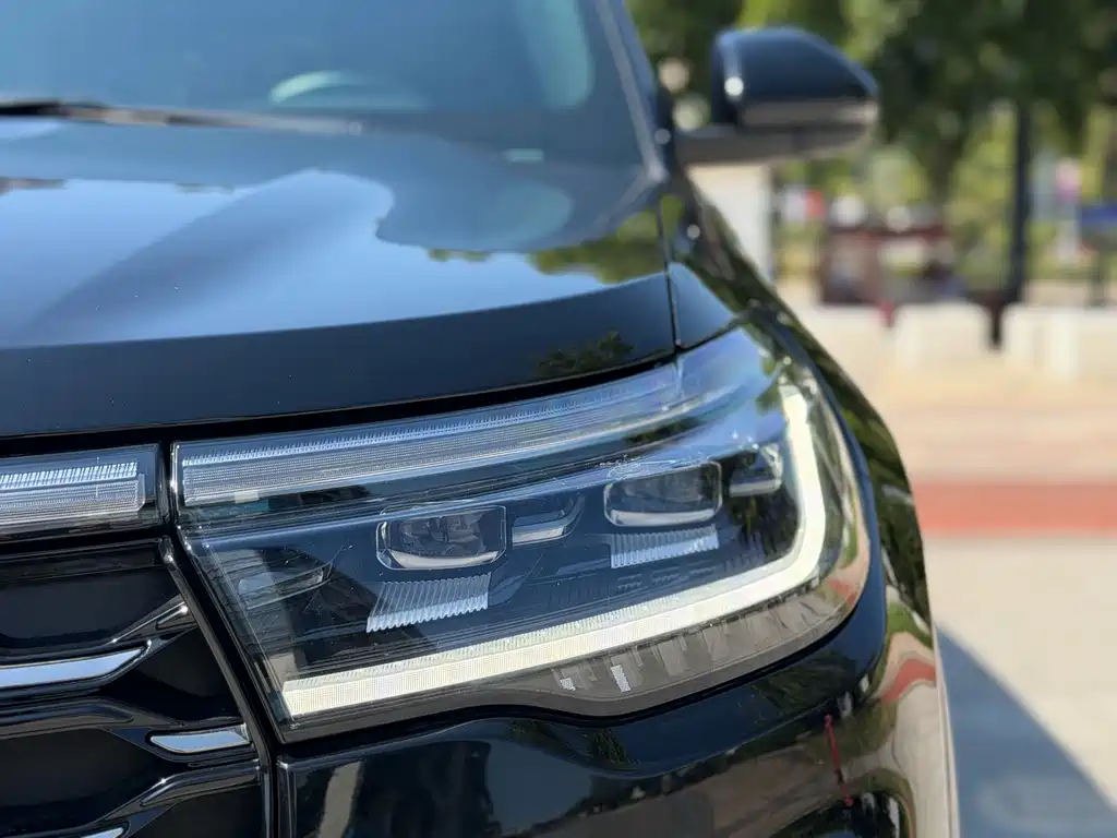 Ford Explorer — миниатюра 25