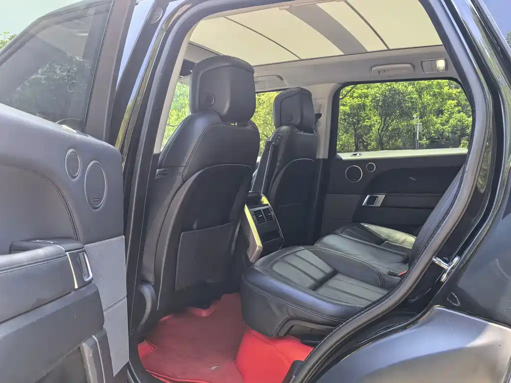 Land Rover Sport — миниатюра 12
