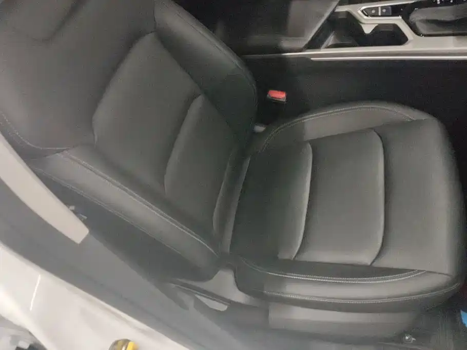 Geely Emgrand — миниатюра 8