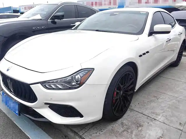 2014 Maserati Ghibli
