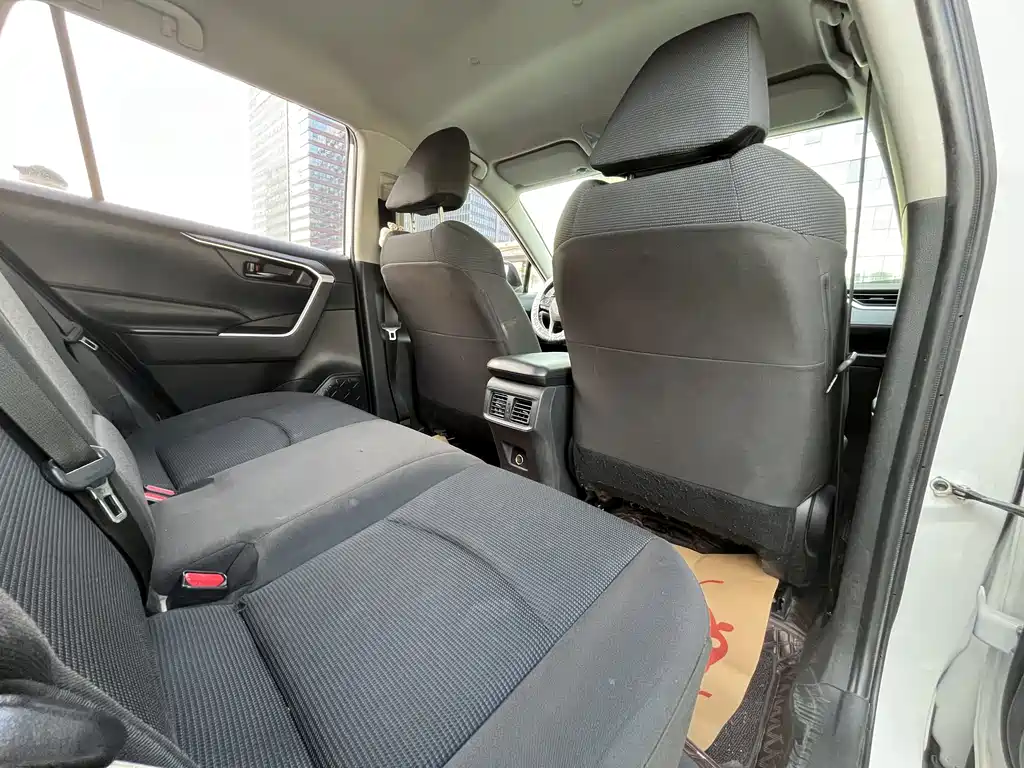 TOYOTA RAV4 RONGFANG