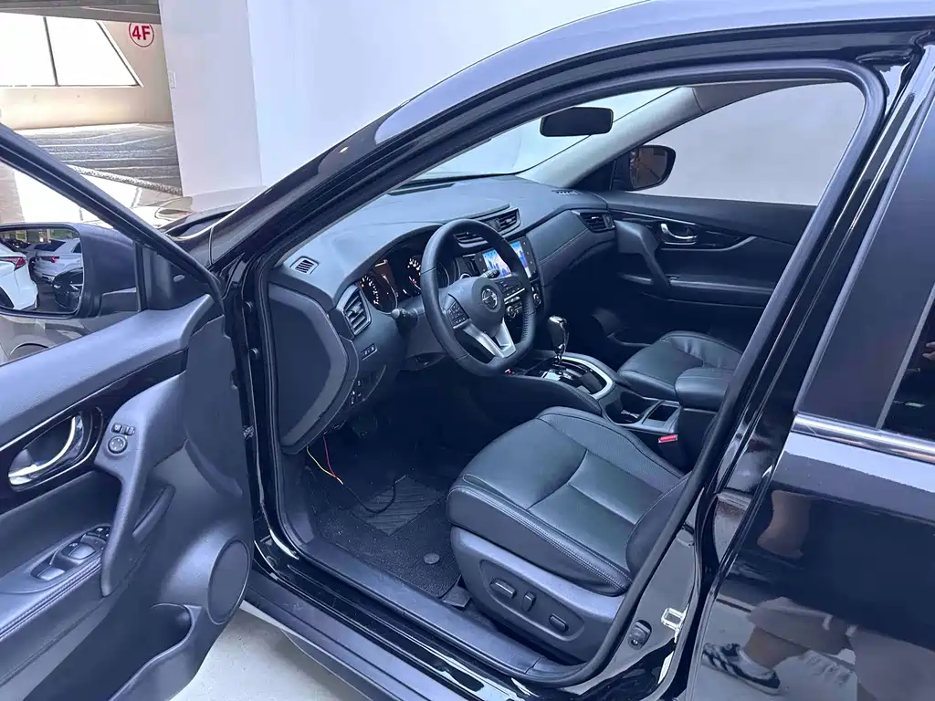 Nissan X-Trail — миниатюра 9