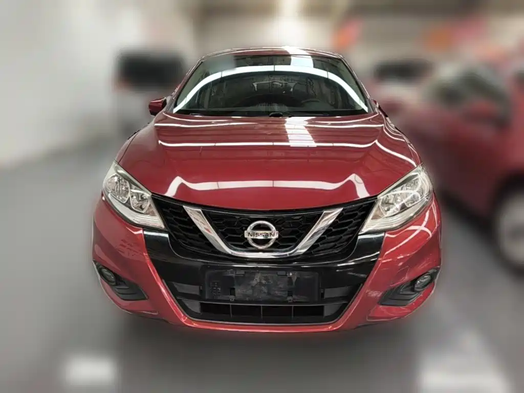 Nissan Tiida — миниатюра 5