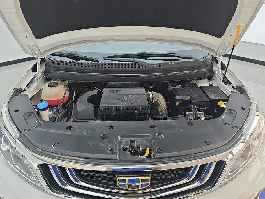 Geely Vision X3 — миниатюра 10