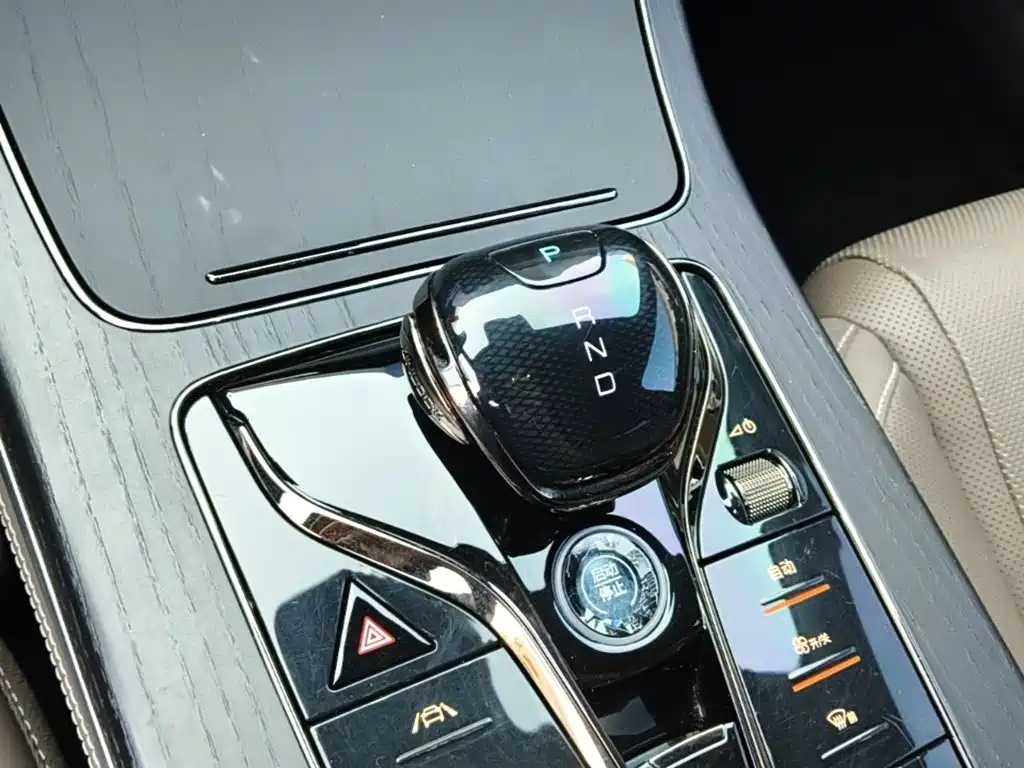 BYD Han — миниатюра 14
