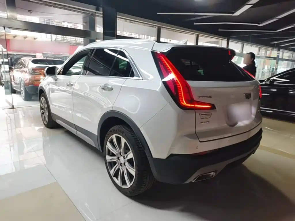 Cadillac XT4 — миниатюра 5