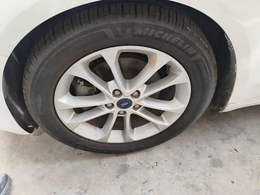 Ford Mondeo — миниатюра 23