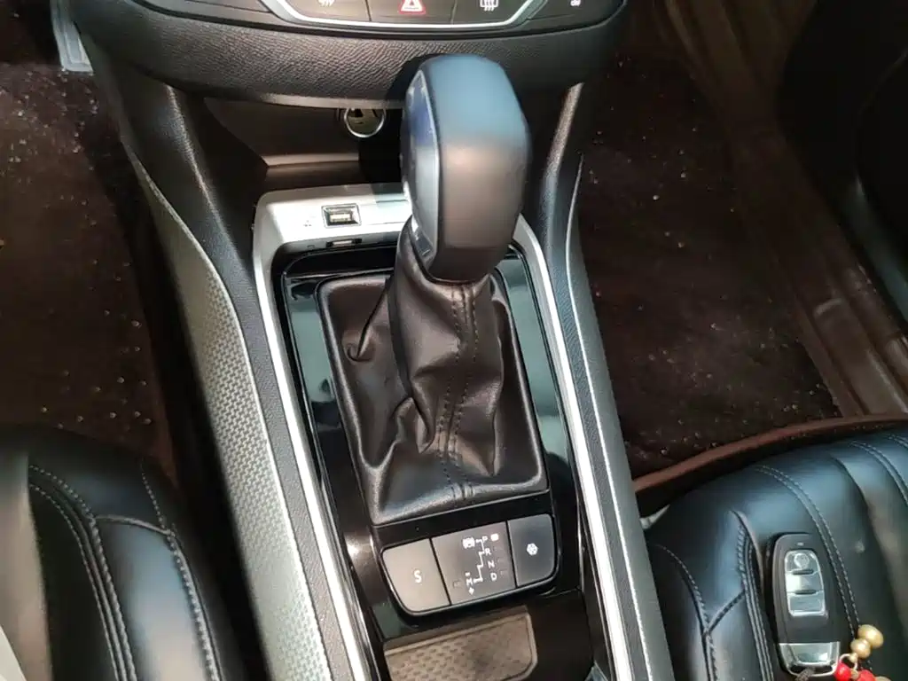 Peugeot 408 — миниатюра 14