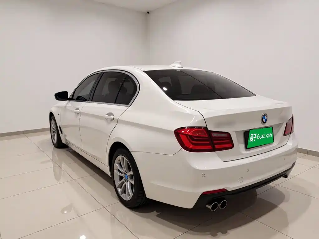BMW 5 Series New Energy — миниатюра 4