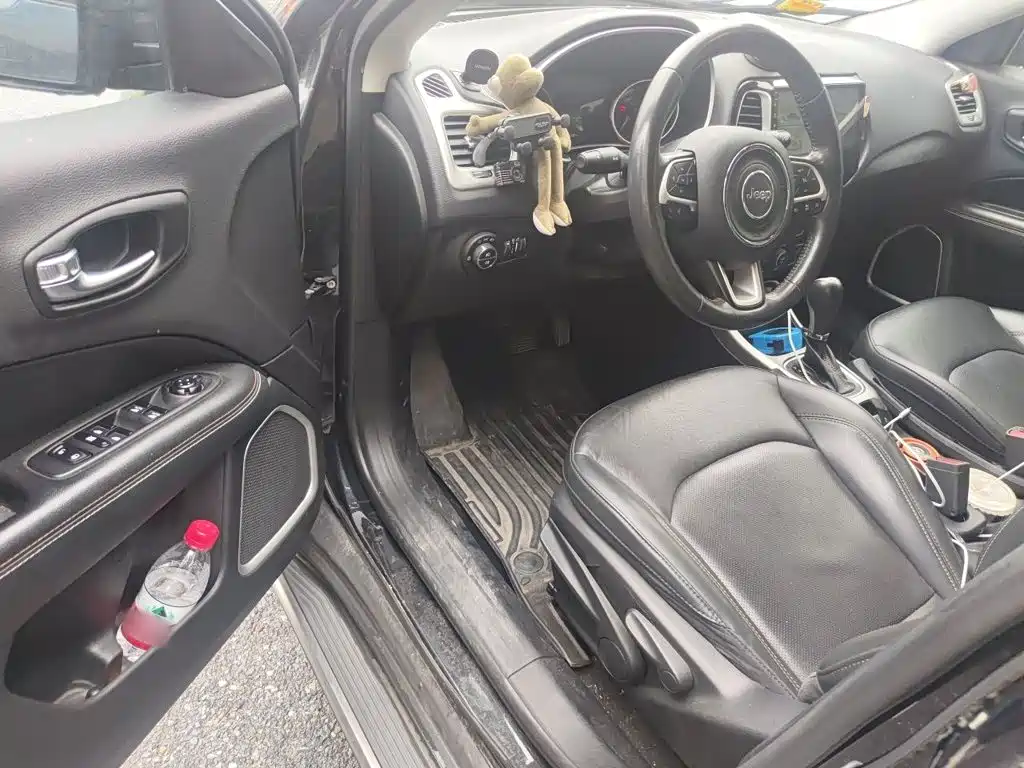 Jeep Compass — миниатюра 14
