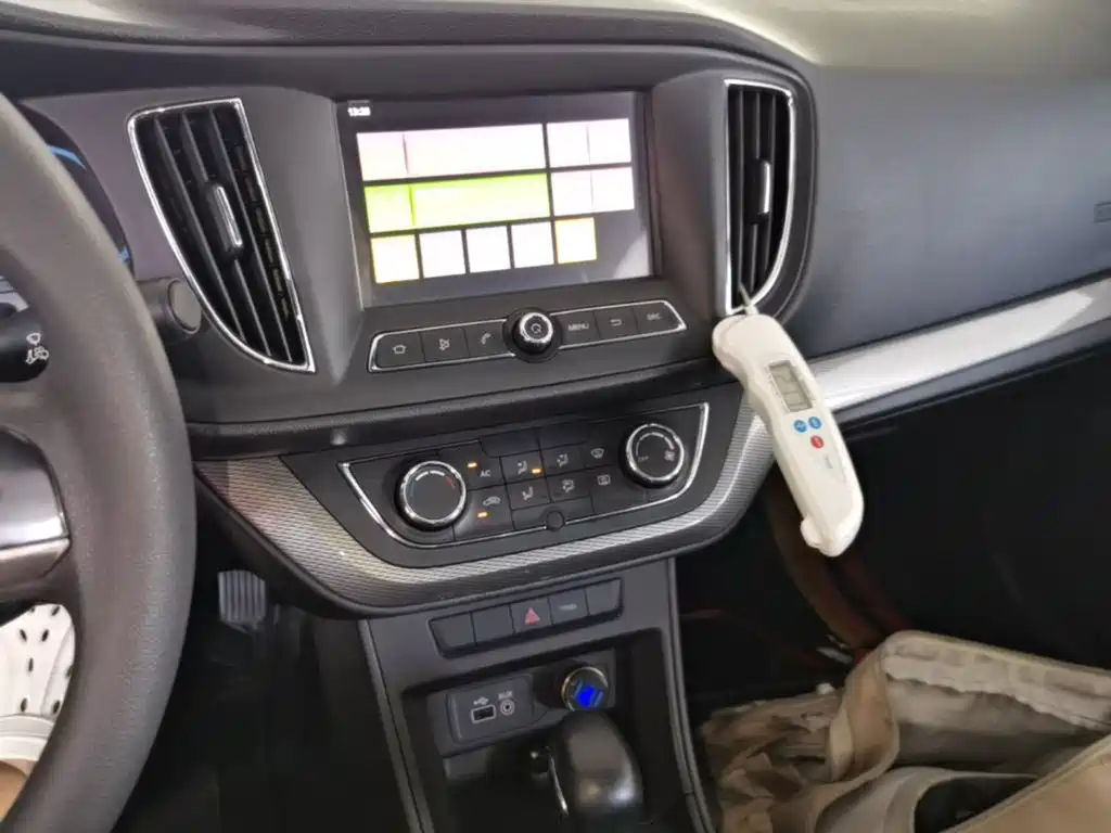 Roewe 360 — миниатюра 13