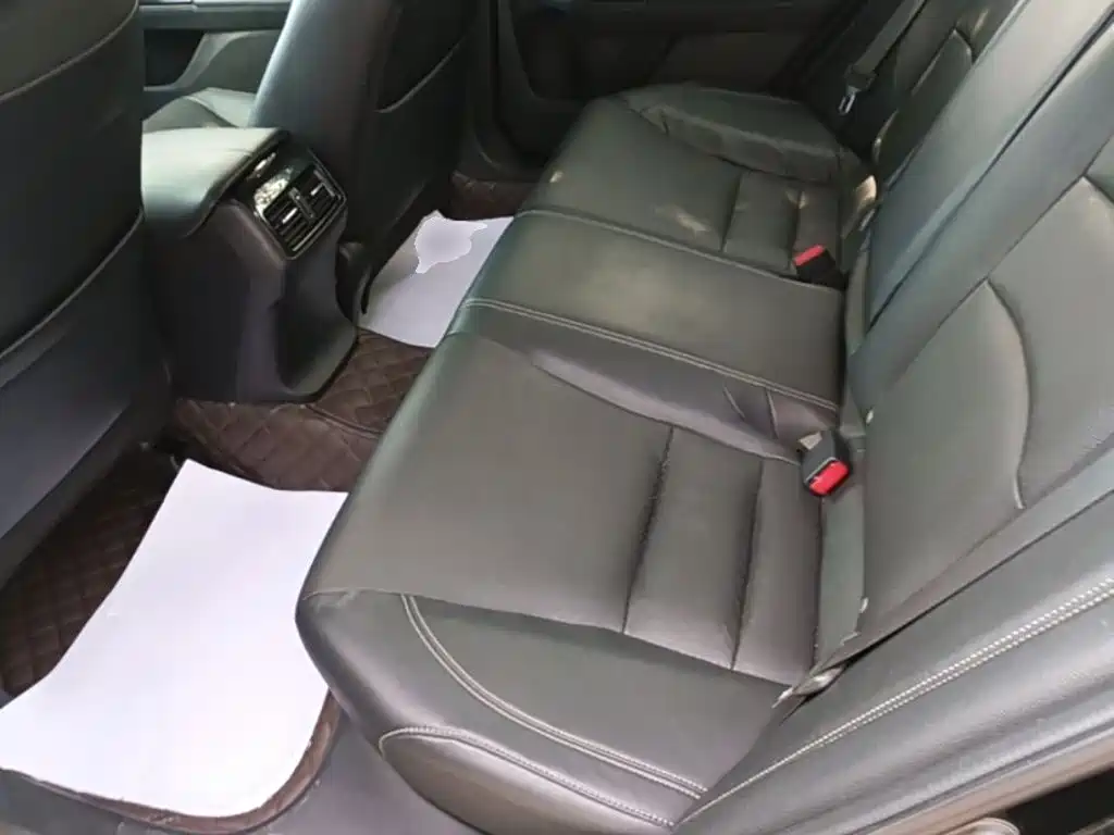 Honda Accord — миниатюра 17
