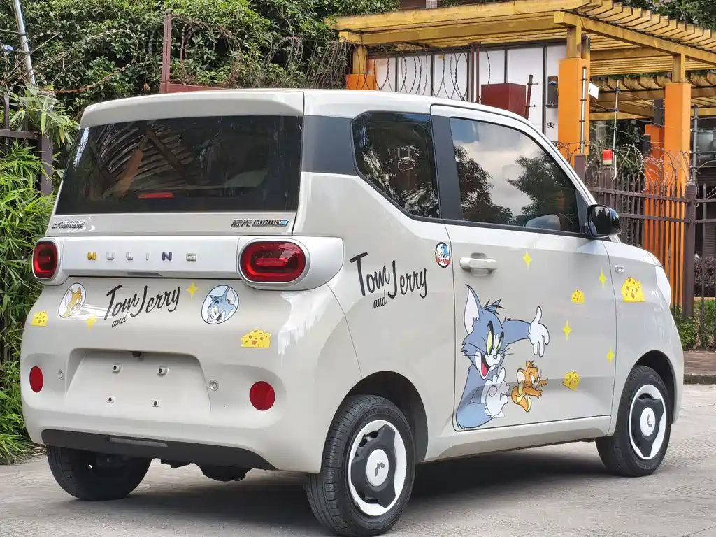 Wuling MINIEV — миниатюра 8