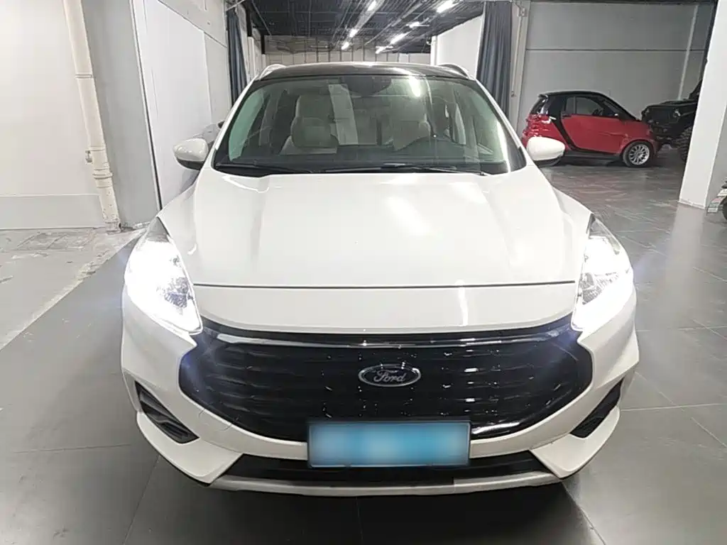 Ford Escape — миниатюра 3