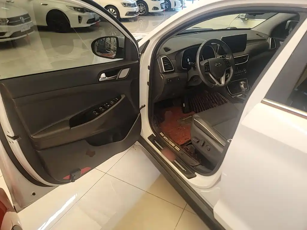 Hyundai Tucson — миниатюра 16
