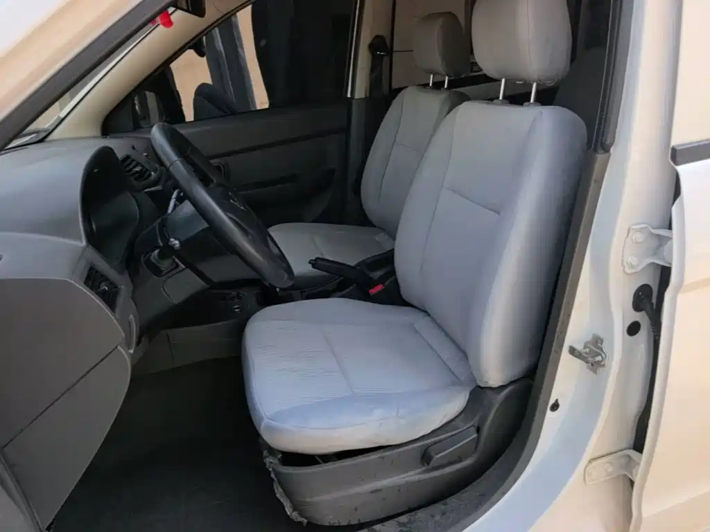 Wuling Hongguang — миниатюра 15