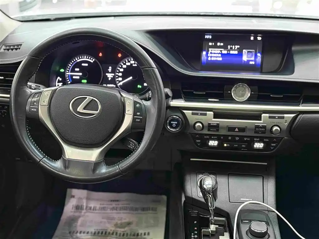 Lexus ES — миниатюра 6