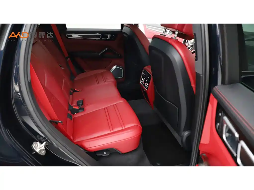 Porsche Cayenne — миниатюра 8