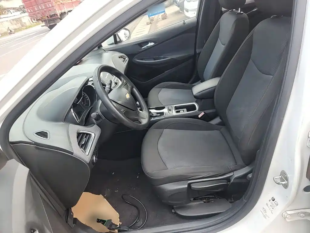 Chevrolet Cruze — миниатюра 15