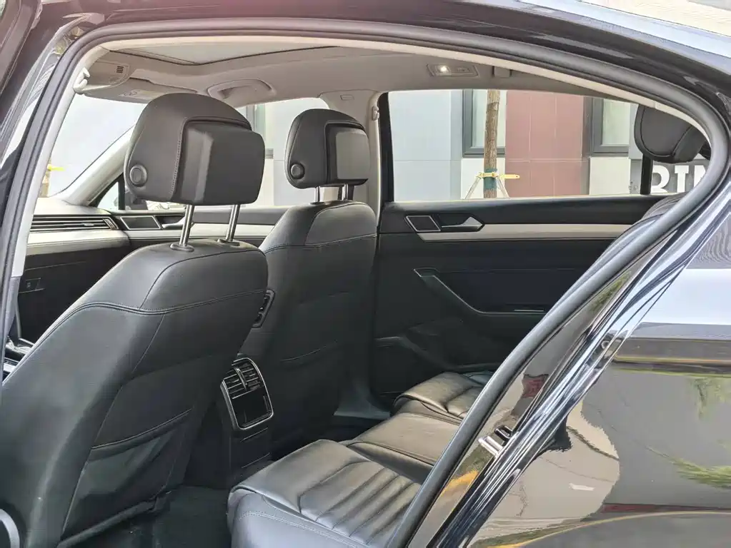 Volkswagen Magotan — миниатюра 6