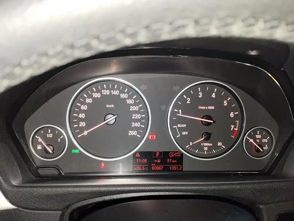 BMW 3 Series — миниатюра 12