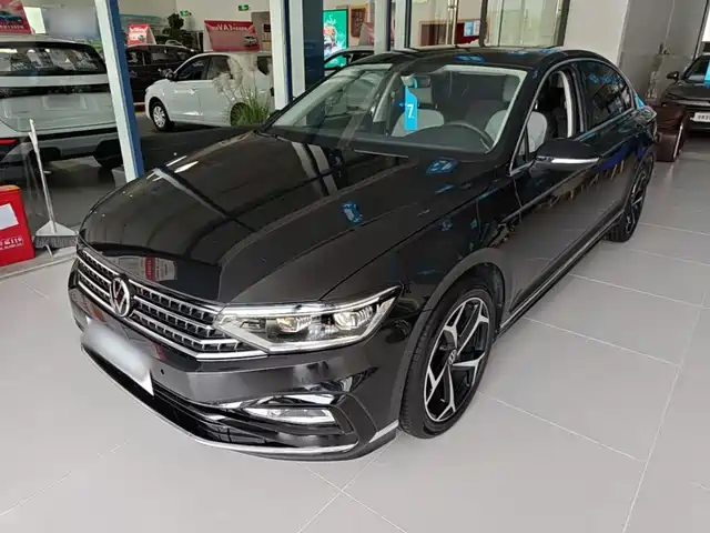 2023 Volkswagen Passat