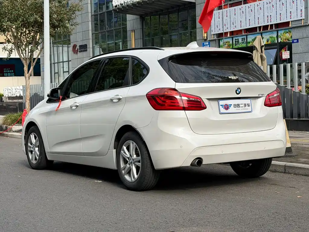 BMW 2 Series Active Tourer — миниатюра 4