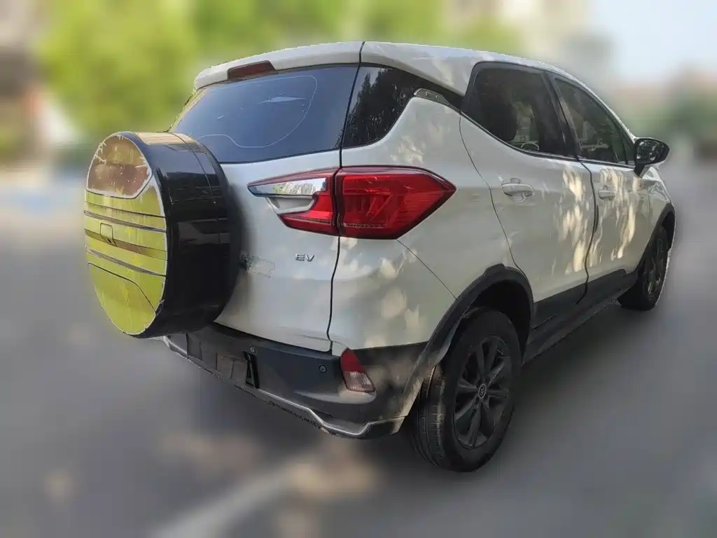 BYD Yuan EV — миниатюра 5