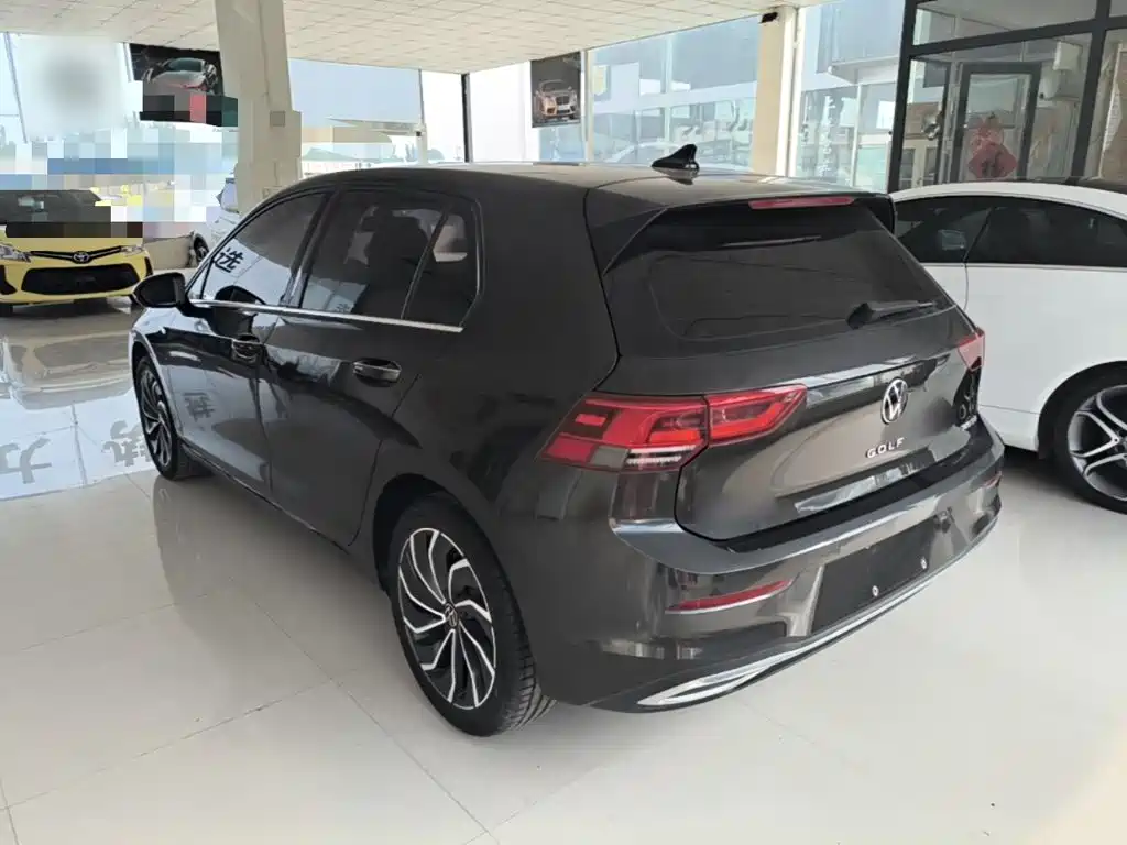 Volkswagen Golf — миниатюра 23