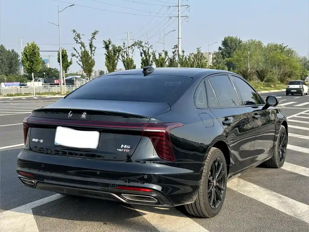 Hongqi H5 2025 2.0T AT