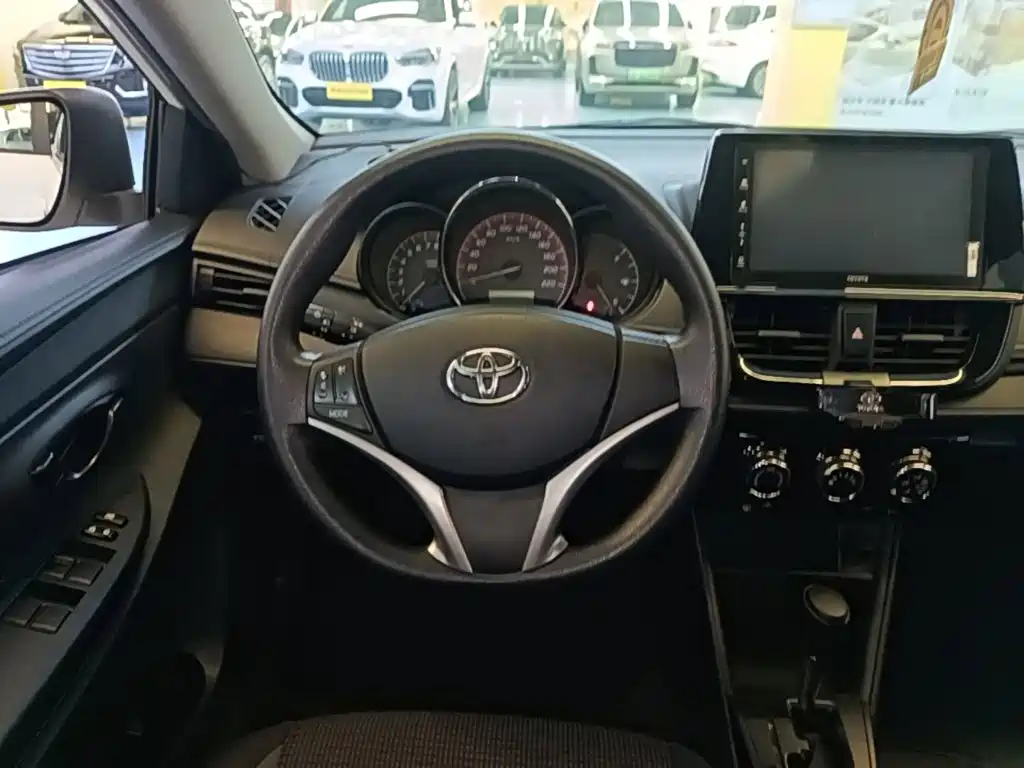 Toyota Vios FS — миниатюра 11