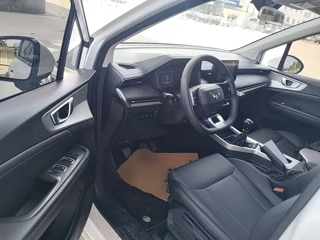 Wuling Jiachen — миниатюра 16