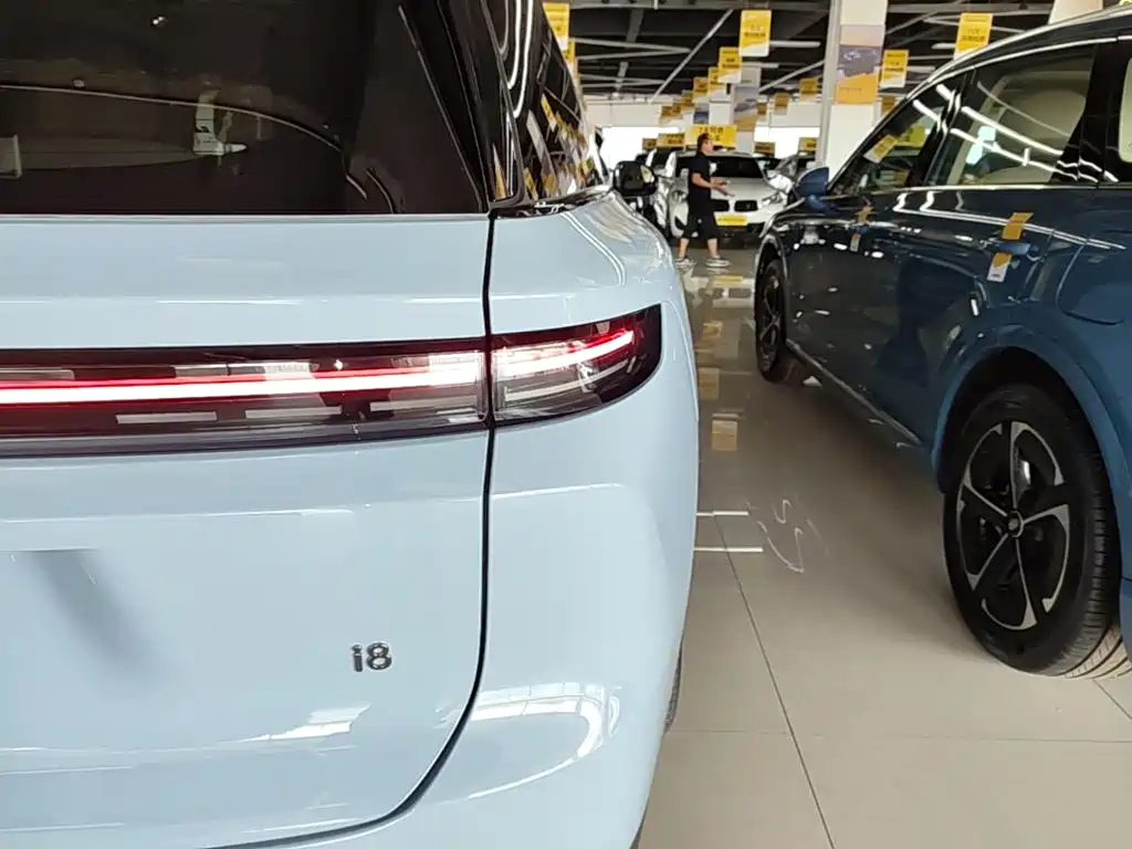 Li Auto Идеальный I8 — миниатюра 8