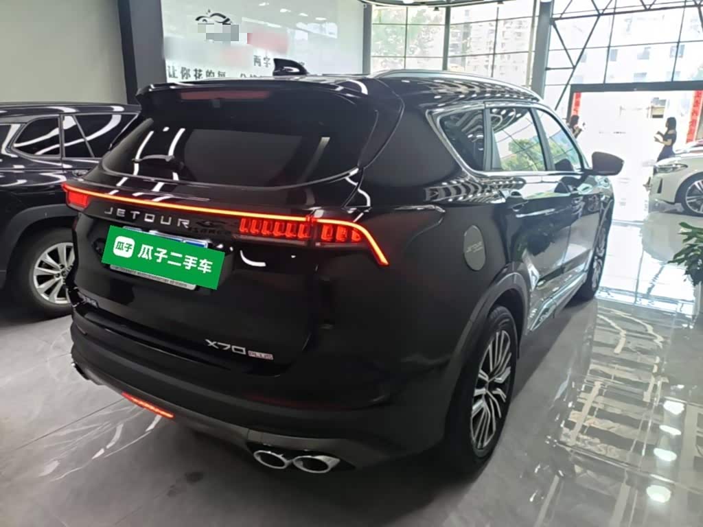 Jetour Jetour X70 PLUS 1.5 л 2024 г. Чёрный, пробег 6800 км
