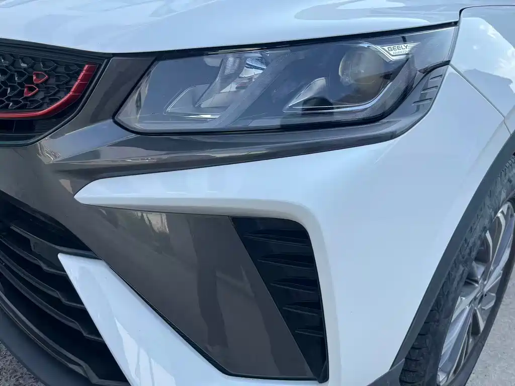 Geely Binyue — миниатюра 29