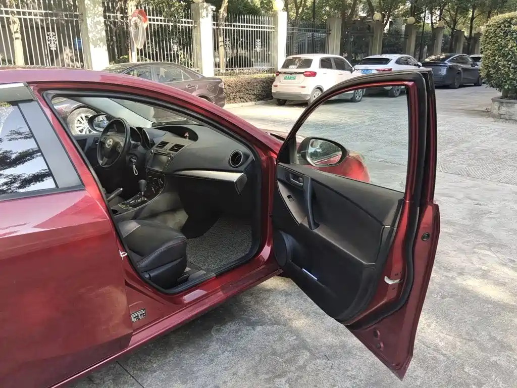 Mazda 3 Xingcheng — миниатюра 20
